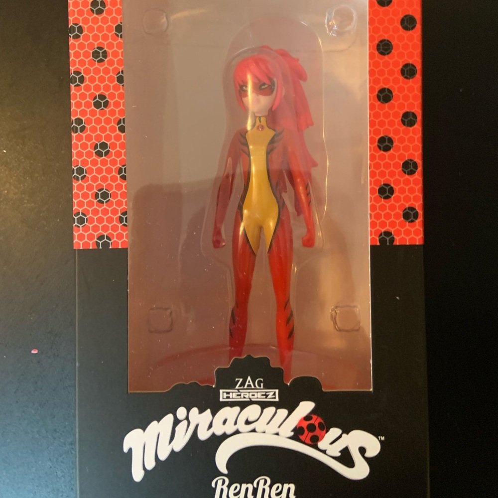 Brand New Culturefly Miraculous Ladybug Ren Ren Vinyl Figurine